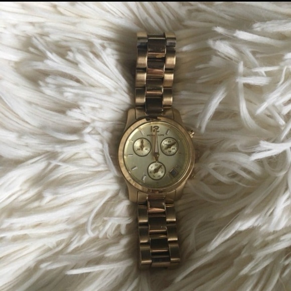 Michael Kors Gold Watch - Picture 2 of 3
